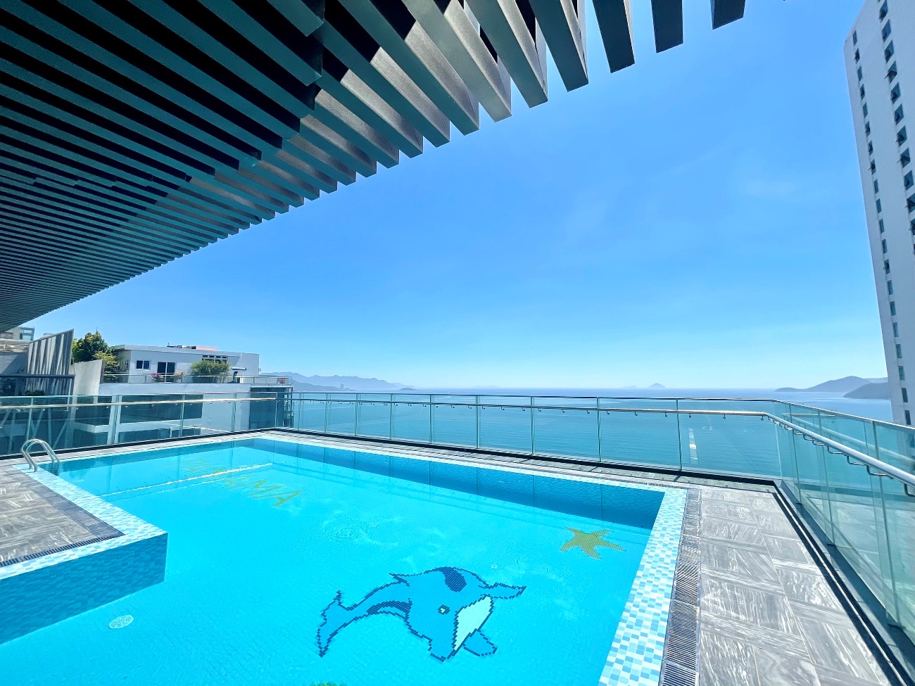 PANAMA’S SWIMMING POOL – Panama Nha Trang Hotel